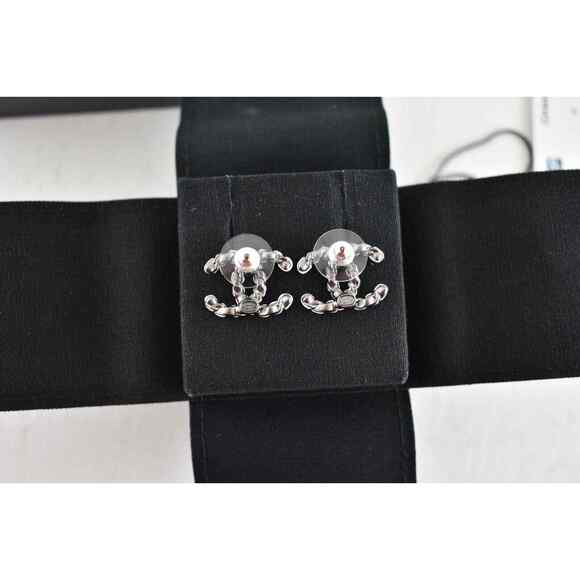 Chanel 22P Ruthenium Silver White Chain CC Logo Drop Statement Stud Earrings - Picture 10 of 12